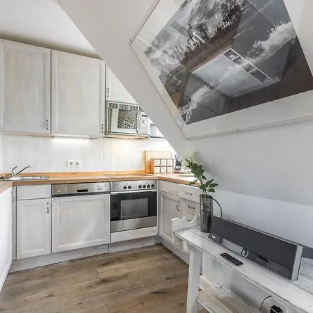 Takerhof Galerie 10 *